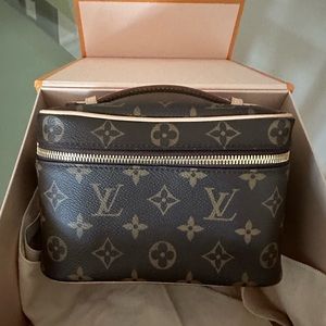 Louis Vuitton nice mini toiletry bag